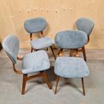 Nieuw bekleed 4 vintage stoelen eetkamerstoelen jaren 60, Huis en Inrichting, Stoelen, Kolibrivintagehal@gmail.com, Aaldertgeertsstraat 43 Olst