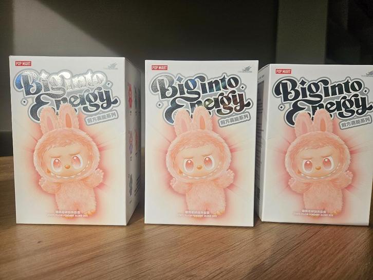 Labubu big into energy popmart ongeopemd, Verzamelen, Poppetjes en Figuurtjes, Nieuw, Ophalen of Verzenden