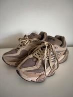 New Balance 9060 sneakers/gympen bruin maat 39 ZGAN!!!, Bruin, New Balance, Ophalen of Verzenden, Sneakers of Gympen