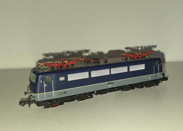 Hobbytrain N 2882 - Digitale e-loc E410 van de DB in ovp, Hobby en Vrije tijd, Modeltreinen | N-Spoor, Zo goed als nieuw, Locomotief