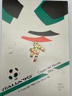 WK Italia 1990 Pin - Voetbal, Verzamelen, Speldjes, Pins en Buttons, Ophalen of Verzenden, Gebruikt, Sport, Speldje of Pin