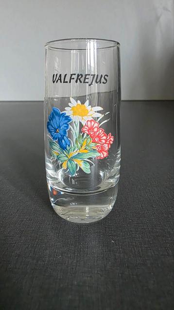 Borrelglas / shotglas Valfrejus  beschikbaar voor biedingen