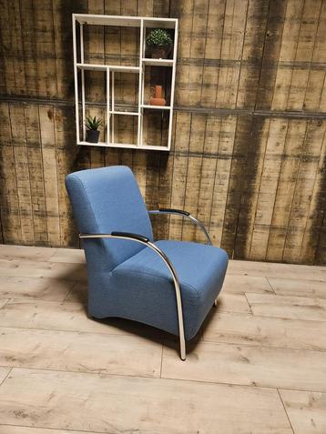 Fauteuil blauw nog in goede staat weg is weg! beschikbaar voor biedingen