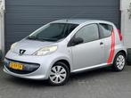 Peugeot 107 1.0-12V XR 2007 Grijs 3-Drs Goed onderhouden, Voorwielaandrijving, Stof, Zwart, 4 stoelen