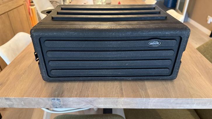 Nette SKB 4U Shallow Rack, Muziek en Instrumenten, Behuizingen en Koffers, Gebruikt, Overige instrumenten, Flightcase, Ophalen of Verzenden