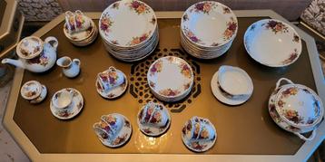 Compleet antiek porseleinen servies - TK Thun Czechoslovakia beschikbaar voor biedingen