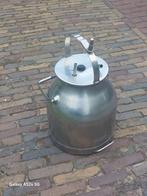 Vintage Melkbus Manus Melkemmer, Ophalen