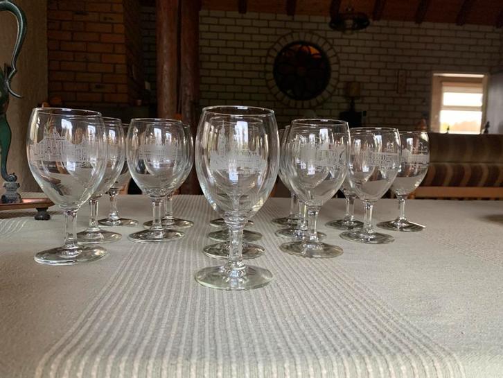 Collecters item wijnglazen met Nederlandse paleisen, Antiek en Kunst, Antiek | Glas en Kristal, Ophalen