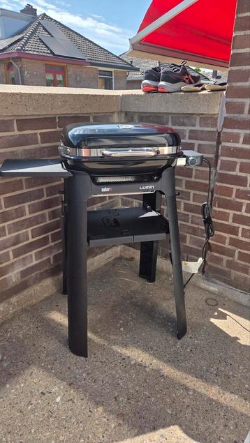 Bbq Weber Lumin compact black met standaard en hoes beschikbaar voor biedingen