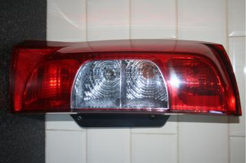 FIAT   FIORINO  // CITROEN NEMO  ACHTERLICHT beschikbaar voor biedingen