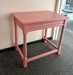 brocante roze bijzettafeltje, Ophalen, Zo goed als nieuw, 25 tot 50 cm, Rechthoekig