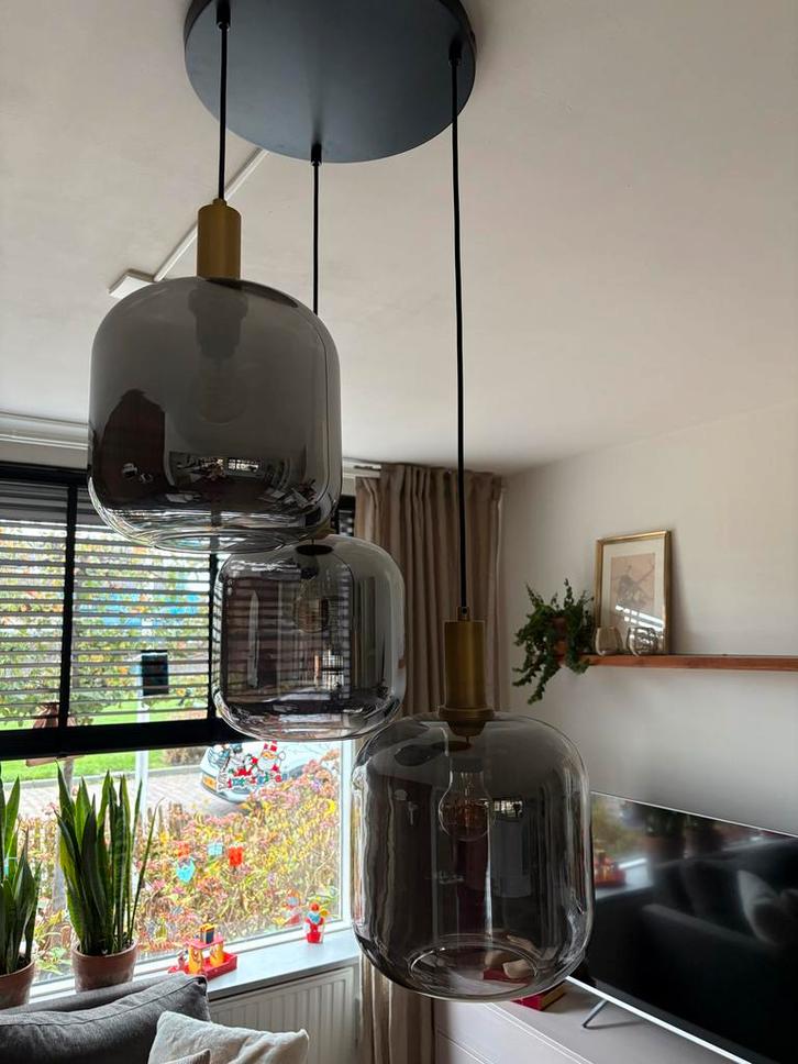 Moderne Hanglamp met 3 Glazen Lampenkappen, Huis en Inrichting, Lampen | Hanglampen, Zo goed als nieuw, Minder dan 50 cm, Glas