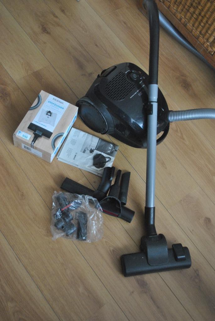 Stofzuiger, Bosch serie 2, zwart, 600 watt, Witgoed en Apparatuur, Stofzuigers, Gebruikt, Stofzuiger, Minder dan 1200 watt, Ophalen of Verzenden