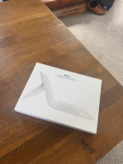 Apple Magic Keyboard Folio | iPad 10 | Nieuw Geseald, Computers en Software, Toetsenborden, Zo goed als nieuw, Qwerty, Draadloos