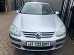 Volkswagen Golf 2004 Grijs, Auto's, 1290 kg, 620 kg, Golf, 57 €/maand