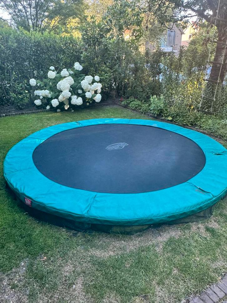 Berg Trampoline - 330 cm, Kinderen en Baby's, Speelgoed | Buiten | Trampolines, Gebruikt, Ophalen