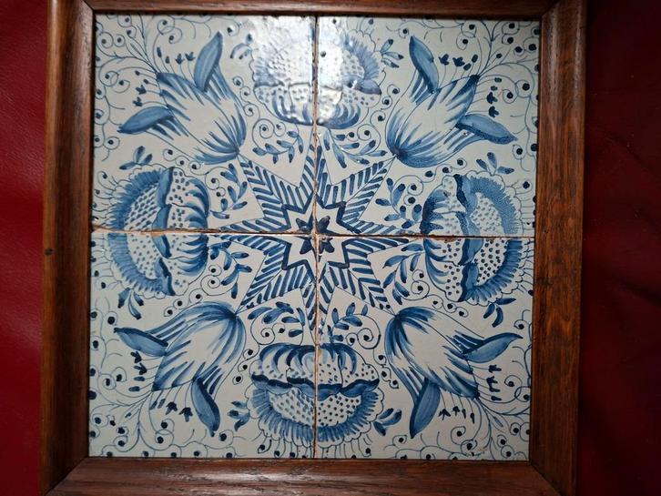 4 antieke Tegels in vierpas tableau  Delfts of Fries., Antiek en Kunst, Antiek | Wandborden en Tegels, Ophalen of Verzenden