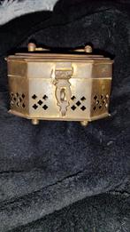 Antiek koperen kistje uit India, Antiek en Kunst, Ophalen of Verzenden