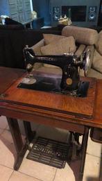 Oude naaimachine, Antiek en Kunst, Antiek | Naaimachines, Ophalen