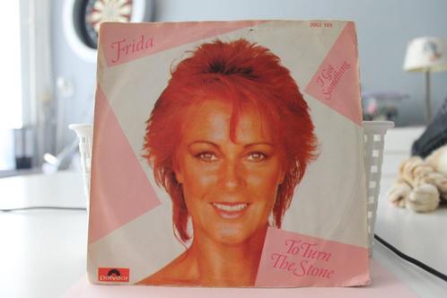 7" Single Frida - To Turn The Stone / I Got Something, Cd's en Dvd's, Vinyl Singles, Gebruikt, Single, Pop, 7 inch, Verzenden