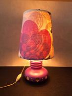 Retro vintage tafellamp, paarse aardewerk voet, jaren 70, Minder dan 50 cm, Overige materialen, Gebruikt, Ophalen of Verzenden