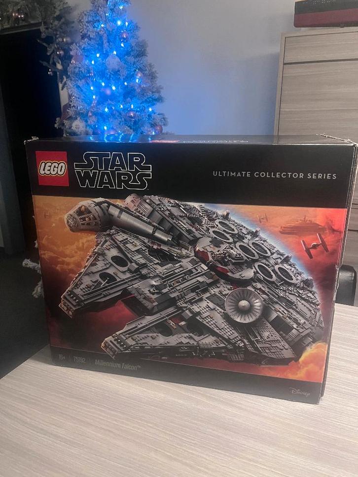 Lego Millenium Falcon 75192, Kinderen en Baby's, Speelgoed | Duplo en Lego, Zo goed als nieuw, Lego, Complete set, Ophalen