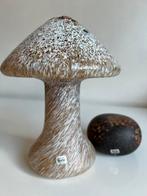 Kosta Boda XL Mushroom Monica Backström Bruin Gespikkeld 60s, Antiek en Kunst, Ophalen of Verzenden
