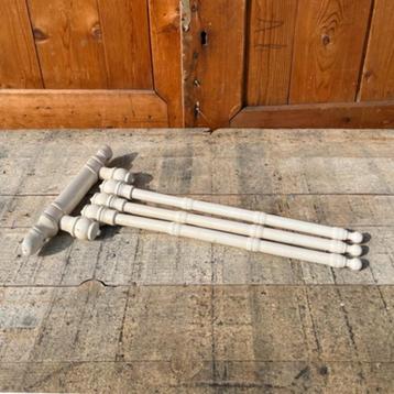 Kapstok handdoekrek keukenrek wandmodel brocante wit beschikbaar voor biedingen