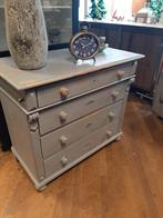 Brocante grijze ladekast 4 lades, Huis en Inrichting, Kasten | Ladekasten, Ophalen, Gebruikt, 100 tot 150 cm, 3 of 4 laden