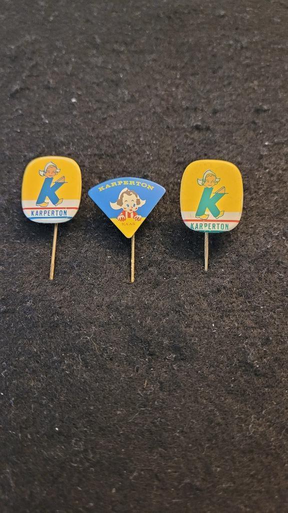 Karperton Alkmaar speldjes, Verzamelen, Speldjes, Pins en Buttons, Zo goed als nieuw, Speldje of Pin, Merk, Verzenden