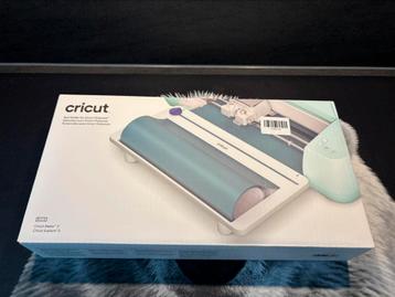 Cricut roll houder beschikbaar voor biedingen