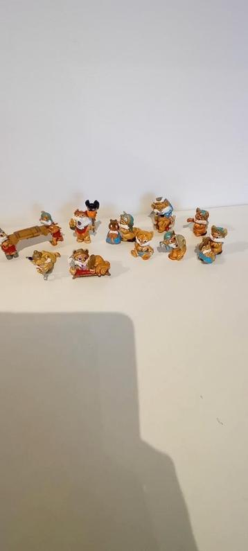 Ferrero kinder suprise vintage poppetjes  beschikbaar voor biedingen