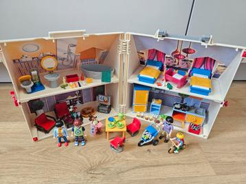 Playmobil 5167 meeneem huis en 70284 mama met kinderen beschikbaar voor biedingen