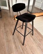 Mooie barkruk hout met zwart suede zitting, Ophalen, Met voetsteun, 60 tot 90 cm, Zo goed als nieuw