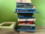 Stapel boeken, reisgidsen, woordenboeken, literair, Ophalen, Zo goed als nieuw