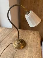 Vintage Bureaulamp met Witte Kap, Huis en Inrichting, Lampen | Tafellampen, Ophalen, Gebruikt, Metaal, Minder dan 50 cm
