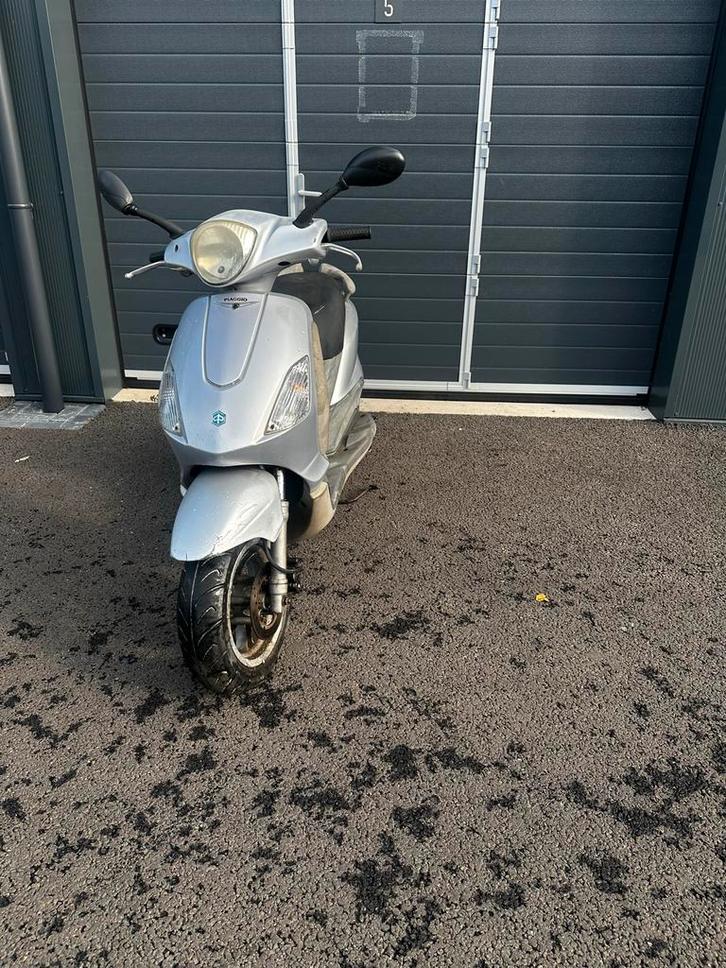 Piaggio Fly 50cc 4T brom Opknapper/Onderdelen, Fietsen en Brommers, Snorfietsen en Snorscooters, Gebruikt, Piaggio, Benzine, Ophalen of Verzenden