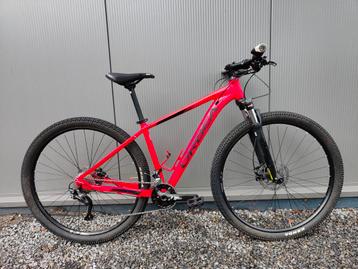 Orbea MX30 29 mountainbike.
Maat M aluminium frame. ZGAN! beschikbaar voor biedingen