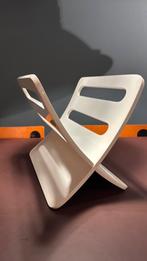 Vintage Kare Design wit houten glanzend tijdschriftenrek.611, Ophalen of Verzenden, Huis en Inrichting