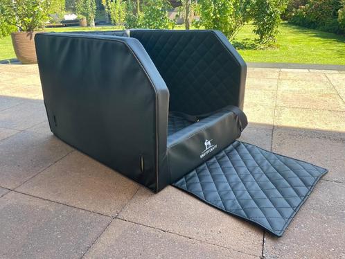 Knuffelwuff honden autobench/ transportbox+gordel Nieuwstaat, Dieren en Toebehoren, Transportboxen, Zo goed als nieuw, Ophalen