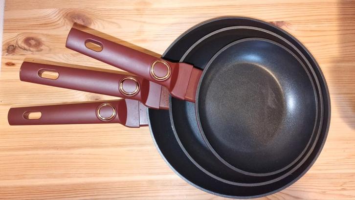 Berlinger Haus Leonardo pannenset wijnrood., Huis en Inrichting, Keuken | Potten en Pannen, Koekenpan of Braadpan, Rvs, Ophalen