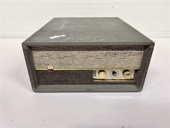 A6753. Ear vintage kofferplatenspeler met Garrard platenspel, Audio, Tv en Foto, Platenspelers, Gebruikt, Thorens, Ophalen of Verzenden