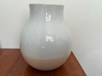 Hella Jongerius Vaas - Koninklijke Tichelaar Makkum, Ophalen, Wit, Aardewerk of Porselein, Zo goed als nieuw
