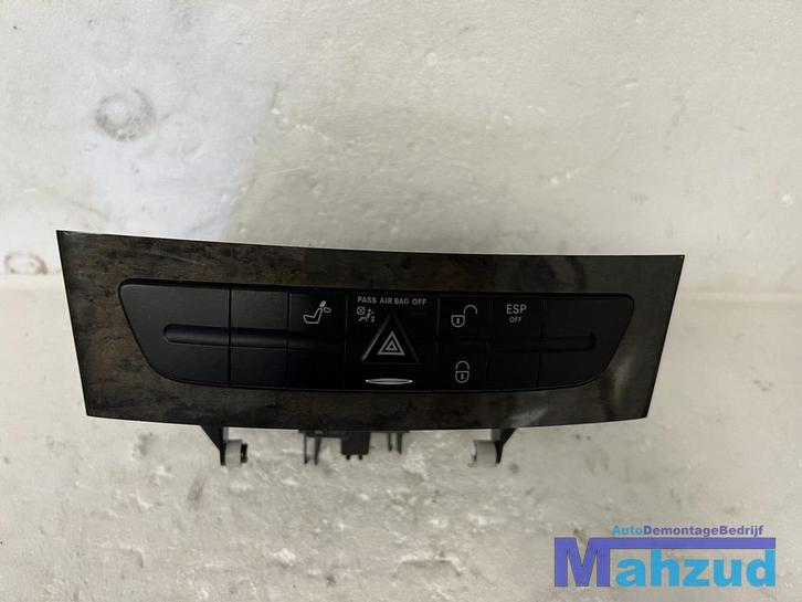 MERCEDES CLS C219 Middenconsole kastje gevarenlicht schakela, Auto-onderdelen, Dashboard en Schakelaars, Mercedes-Benz, Gebruikt