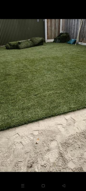 Kunstgras sprieten lengte 5cm inclusief plaatsen voor 35.-m2 beschikbaar voor biedingen