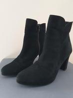Manfield/ Zwarte suede enkellaarsjes / maat 39, Kleding | Dames, Schoenen, Zwart, Lage of Enkellaarzen, Ophalen of Verzenden, Zo goed als nieuw