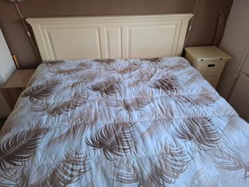 2 persoonsbed beschikbaar voor biedingen