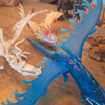 dragons, draken, bewegen,  beschikbaar voor biedingen