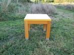 Gele krachtpatser: houten bijzettafel 40x40x40, Huis en Inrichting, Tafels | Bijzettafels, Ophalen, Minder dan 45 cm, Minder dan 55 cm