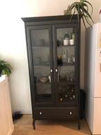 Servieskast op pootjes met glazen deuren, Huis en Inrichting, Kasten | Vitrinekasten, Ophalen, 50 tot 100 cm, Zo goed als nieuw